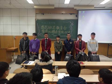 //202.113.244.8:8080/_mediafile/jiancha/2017/02/28/1kribuad7x.jpg